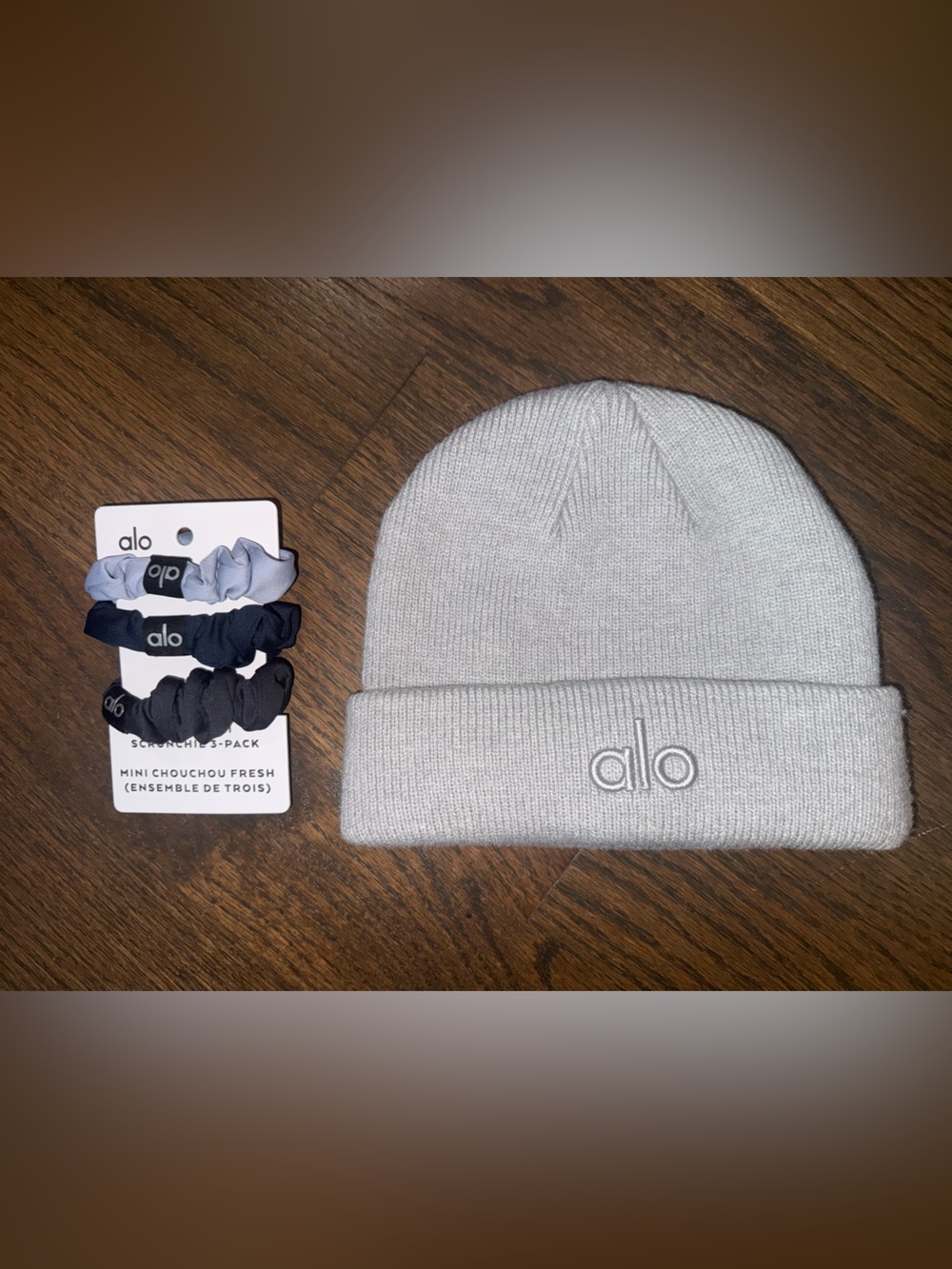 ALO Yoga NWT  Light Gray Beanie with Black & Navy Scrunchie Set